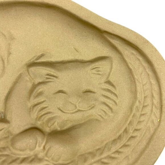 Kitten Cat Brown Bag Cookie Art 1988 Hill Sleeping Cat Design 5" Tan Beige Retro - Picture 3 of 12